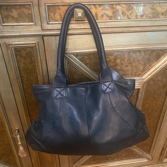 Fortuna Valentino black slouchy purse - Picture 2 of 6